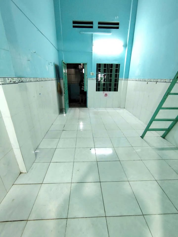 Phòng trọ cho thuê ở Hiệp Bình Chánh, Thủ Đức 24m² - Giá chỉ 2.8 triệu/tháng!