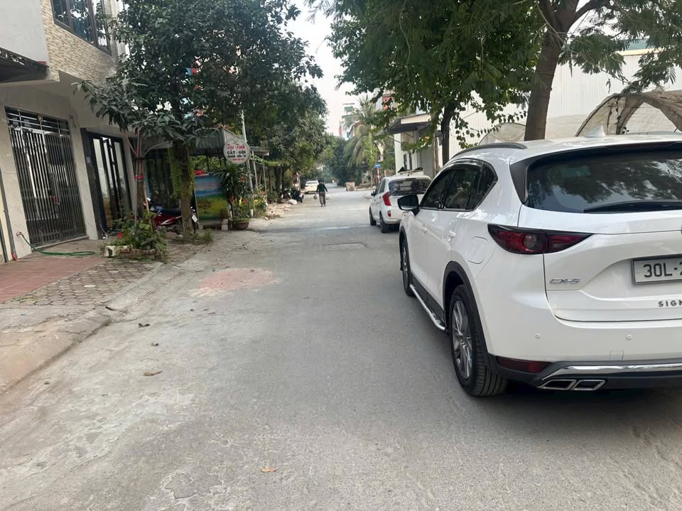 Đất nền Trâu Quỳ 40m² giá 8 tỷ - Cơ hội đầu tư hấp dẫn!