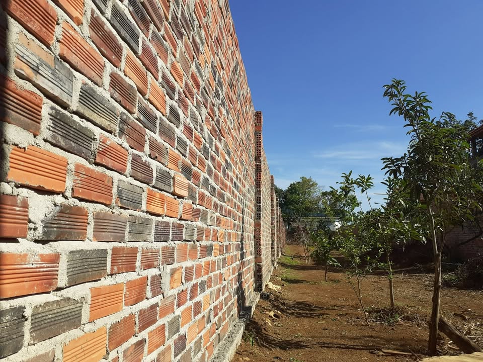 Bán nhà mặt tiền QL20, Lộc An, Bảo Lộc 600m² giá 8.99 tỷ - Đầu tư sinh lời tuyệt vời!