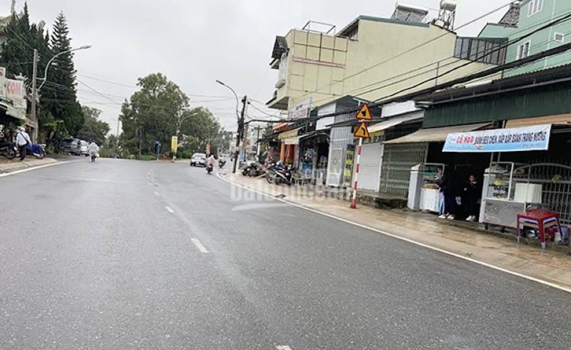 Nhà Mặt Tiền Kinh Doanh Ngô Quyền P6 Đà Lạt 160m² giá 13.5 tỷ - Sẵn sàng đầu tư!