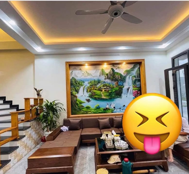 Nhà 2 Tầng Đẹp Tại Đường Nguyễn Phúc Chu, 90m² Giá 6.3 Tỷ - Sẵn Sàng Vào Ở!