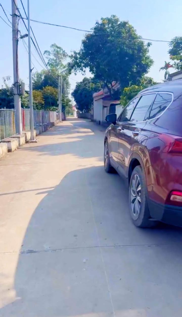 Đất Phúc Thọ 51m² giá 2 tỷ - Đường trục chính kinh doanh sầm uất!