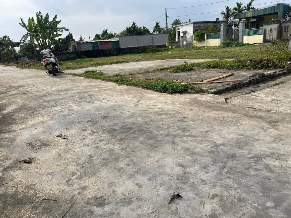 Đất nền Quỳnh Hoa, Huyện Quỳnh Phụ 94m² - Mặt tiền 4.48m, giao thông thuận lợi!