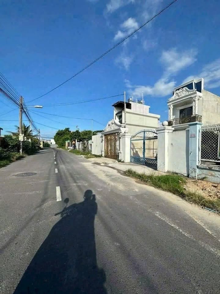 Đất thổ cư mặt tiền DX039 Phú Mỹ 125m² giá 3 tỷ - Đường nhựa thông thoáng!