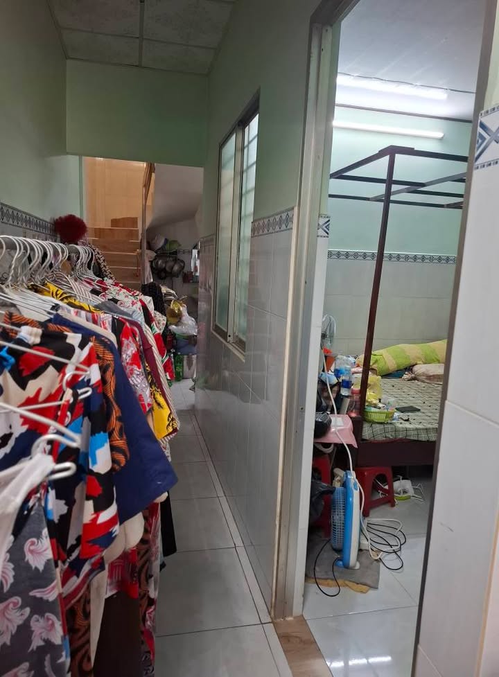 Bán nhà Phường 1 TP Mỹ Tho 47m² giá 3 tỷ - Hướng Nam, gần Vincom!