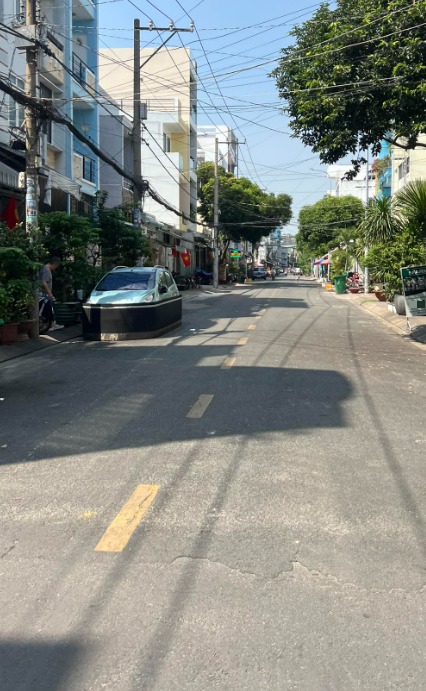 Mặt tiền kinh doanh Phạm Văn Đồng Thủ Đức 75m² giá 10.35 tỷ - Sổ hồng chính chủ!