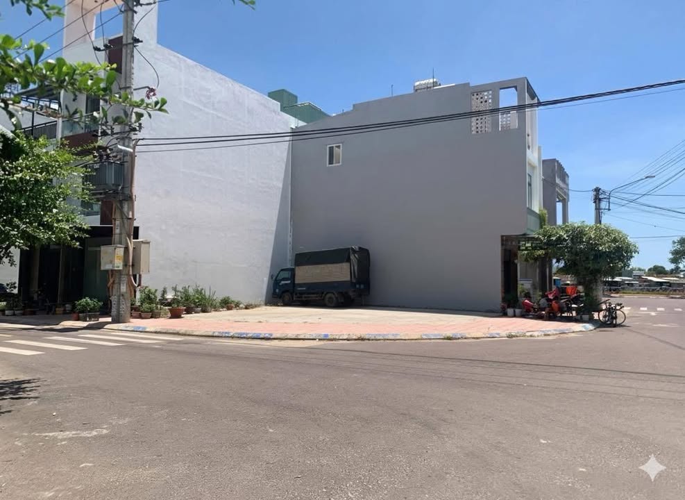 Đất nền Phường Ngô Mây 50,2m² giá 3,4 tỷ - Lô góc duy nhất, hướng Đông Nam!