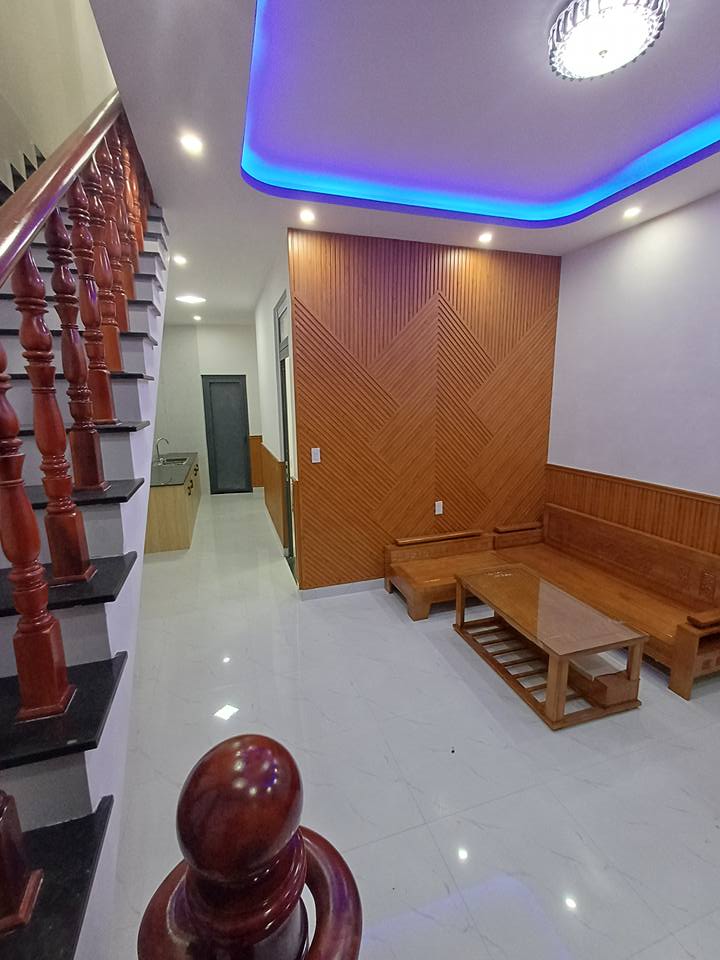 Nhà đẹp tại Đà Lạt, đường Mê Linh 56m² - Giá chỉ 2,3 tỷ có thương lượng!