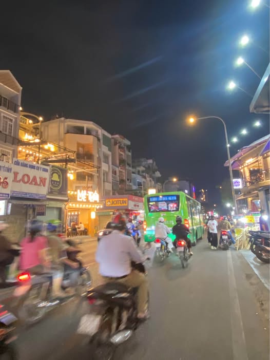 FrontHouse mặt tiền Thành Thái 44m² giá 18.99 tỷ - Hiếm có khó tìm!