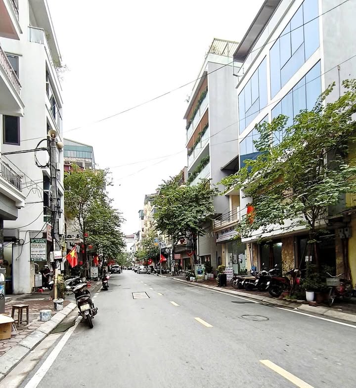 Nhà phố Ngọc Hồi Hoàng Mai 40m² giá 6 tỷ - Thiết kế hiện đại, ô tô đỗ tận nhà!