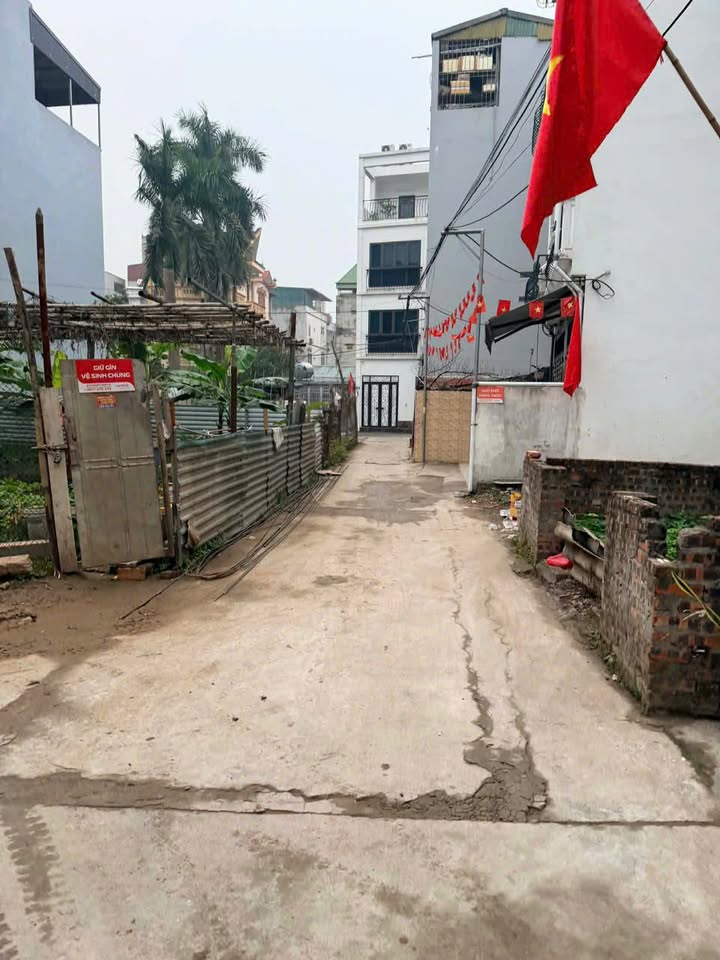 Đất nền 33m² ngõ 193 Phường Phúc Lợi - Giá chỉ 5 tỷ - Cơ hội đầu tư hiếm có!