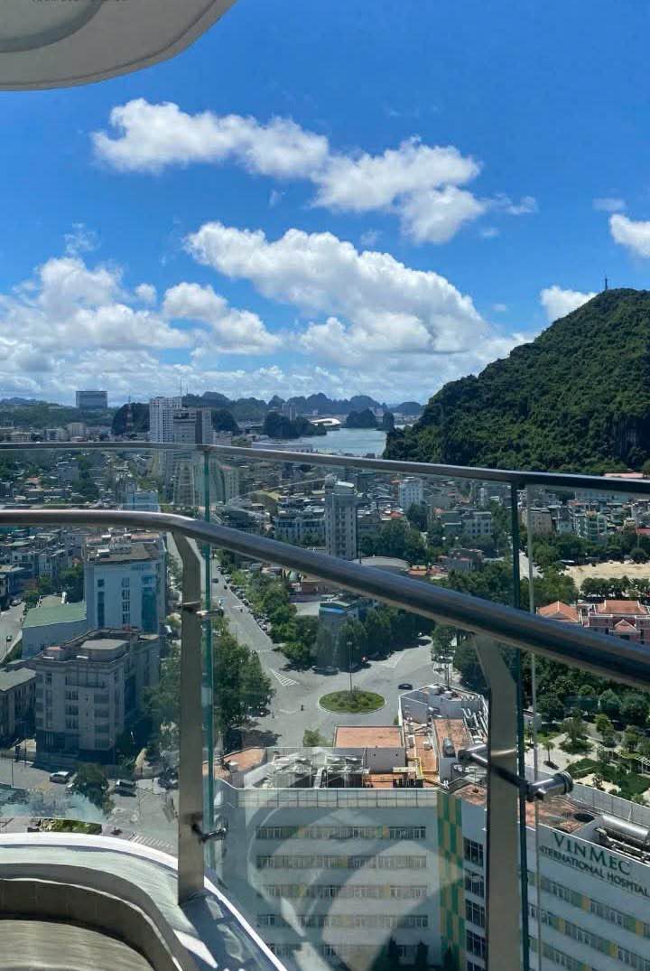 Căn hộ The Sapphire Residence Hạ Long 50m² giá 2.7 tỷ - View chéo biển tuyệt đẹp!