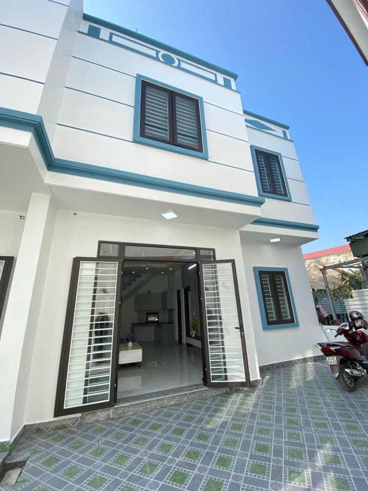 Nhà 2 tầng tại Cửa Ông, Quảng Ninh 52m² giá 1.55 tỷ - Đón Tết ngay tại nhà mới!