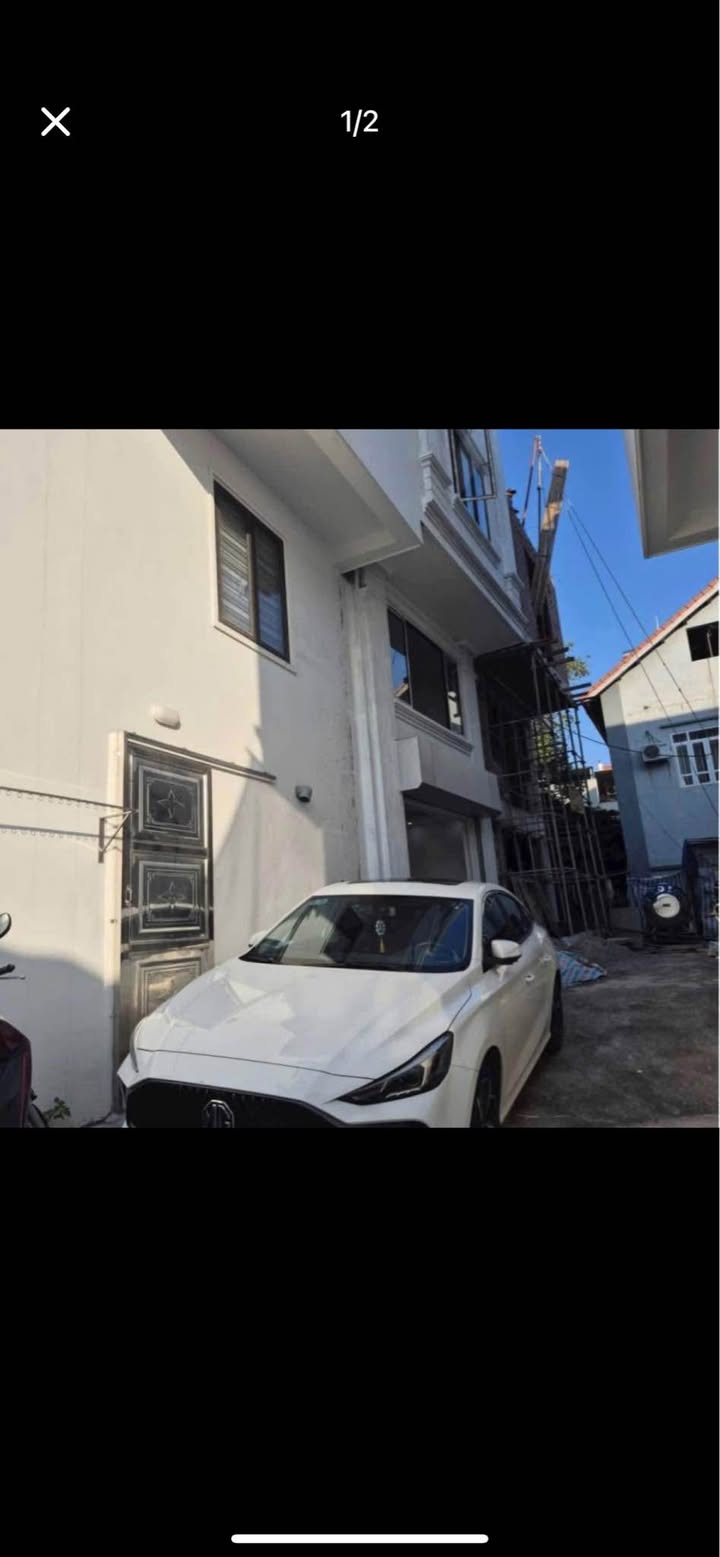 Nhà 3,5 tầng Khu Cột 8 Hạ Long 64m² giá chỉ 2 tỷ - Chính chủ bán gấp!