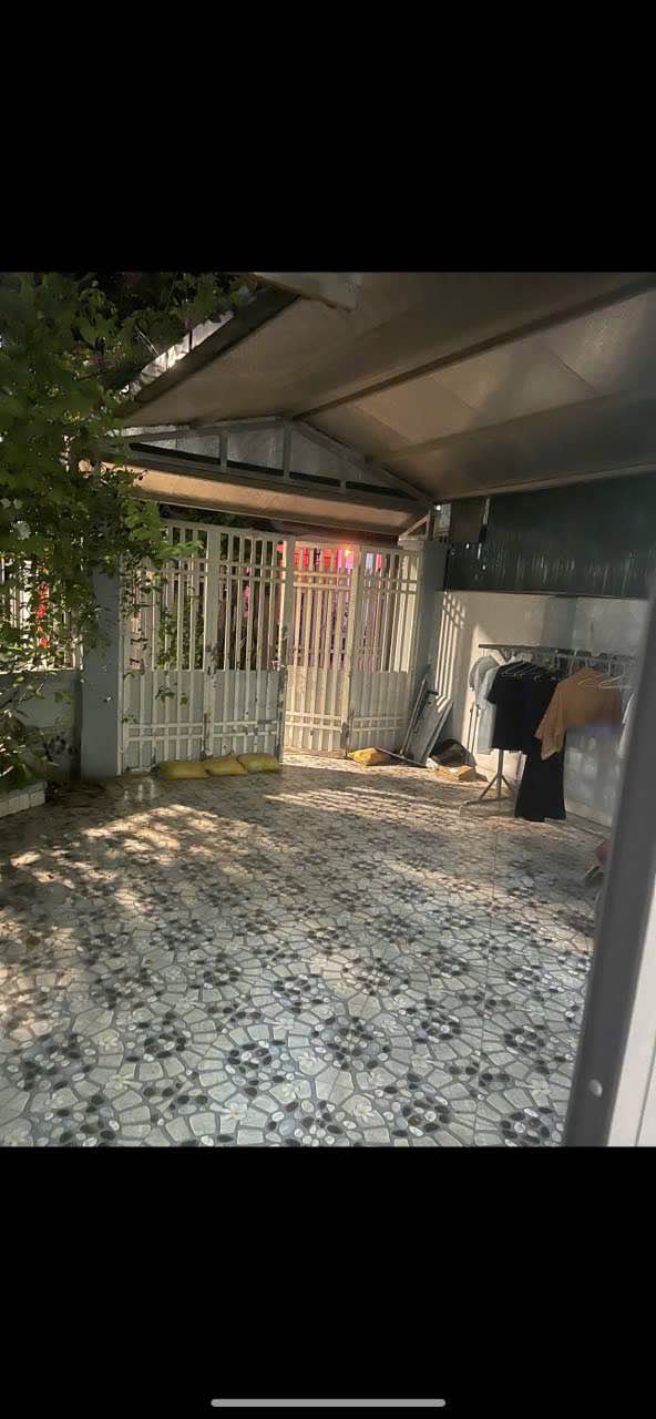 Nhà 2 mặt tiền tại Phường Chiềng Cơi, 135m² giá 2 tỷ - Đầu tư sinh lời ngay!