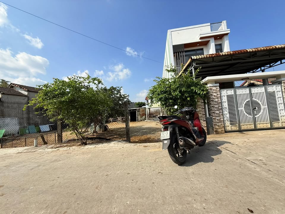 Đất nền tại Huyện Điện Bàn, Quảng Nam 130m² giá 1 tỷ - Đường rộng 5m, phù hợp đầu tư!