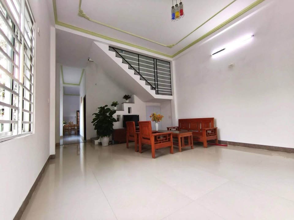 Nhà 2 tầng Hòa Xuân Đà Nẵng 100m² giá 3.2 tỷ - Tiềm năng lớn cho đầu tư!