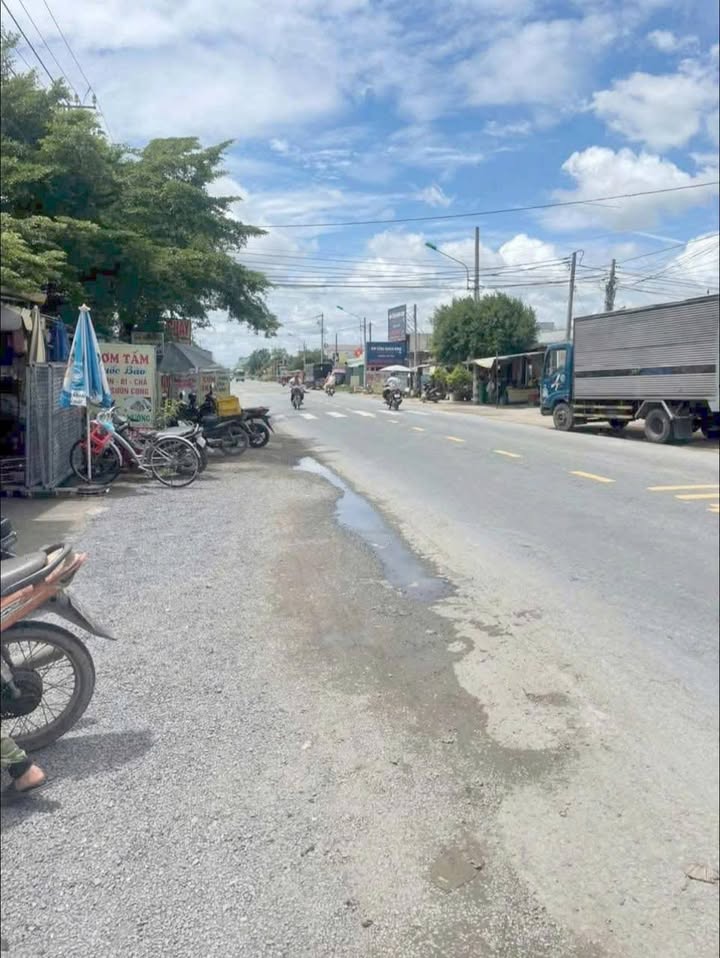 Xưởng mặt tiền Đinh Đức Thiện, Bến Lức, 1648m² - Pháp lý rõ ràng, thương lượng giá tốt!