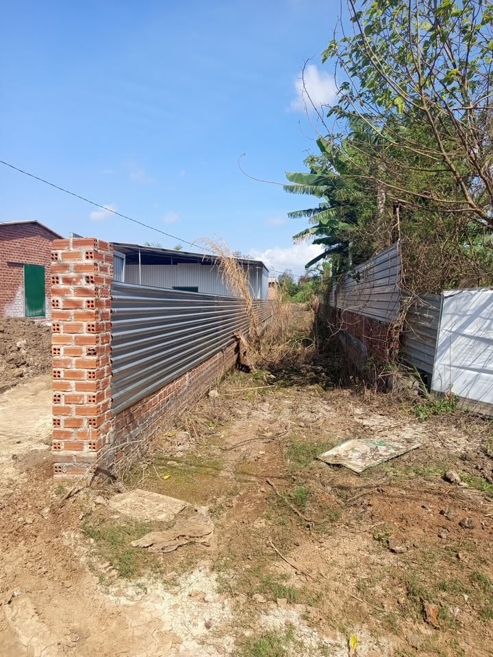 Đất nền 18.000m² tại thị trấn Ea Kar giá 1.45 tỷ - Sổ hồng chính chủ!