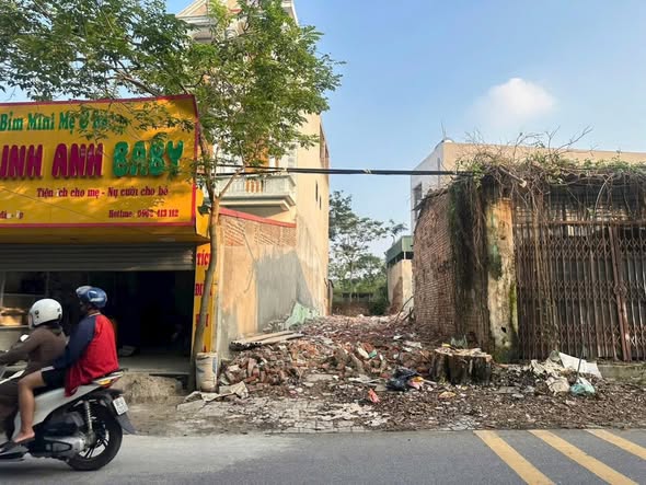 FrontHouse Trục Chính Chợ Tam Quan 116.8m² giá 2.5 tỷ - Kinh doanh sầm uất ngay trung tâm!