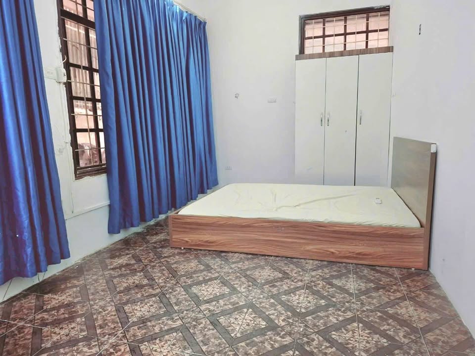 Phòng cho thuê tại 162 Nguyễn Văn Cừ 30m² giá 3.2 triệu - Ở ngay không chung chủ!