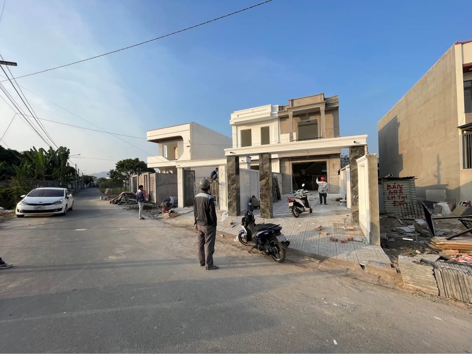 Nhà phố Tân Cổ Điển 145m² tại Cao Văn Ngọc - Giá chỉ 3.25 tỷ