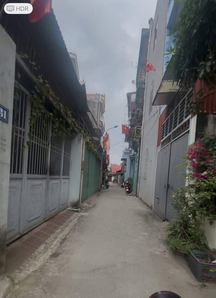 Bán đất tặng nhà cấp 4 Ngõ Lê Lợi 100m² giá 2 tỷ - Vị trí đẹp, tiện ích đầy đủ!