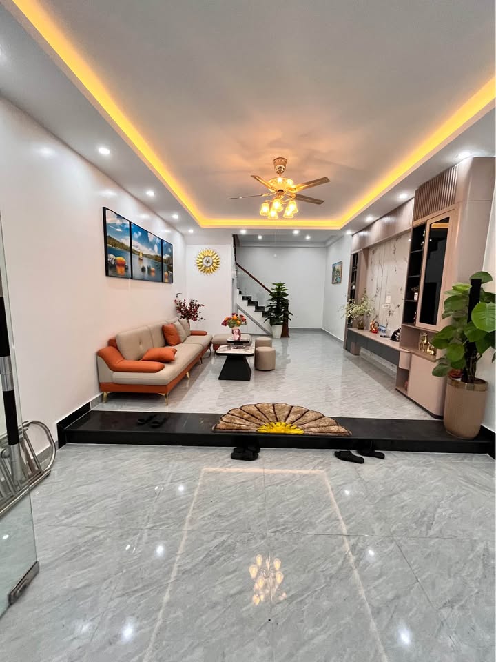 Nhà độc lập đường Độc Lập, Hải Phòng 48m² giá 5.35 tỷ - Kinh doanh tốt ngay sát chợ!