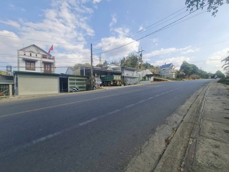 Nhà cấp 4 mặt tiền Quốc lộ 20, Đại Lào, Bảo Lộc 240m² giá 1.8 tỷ - Bán gấp trong 6 ngày!