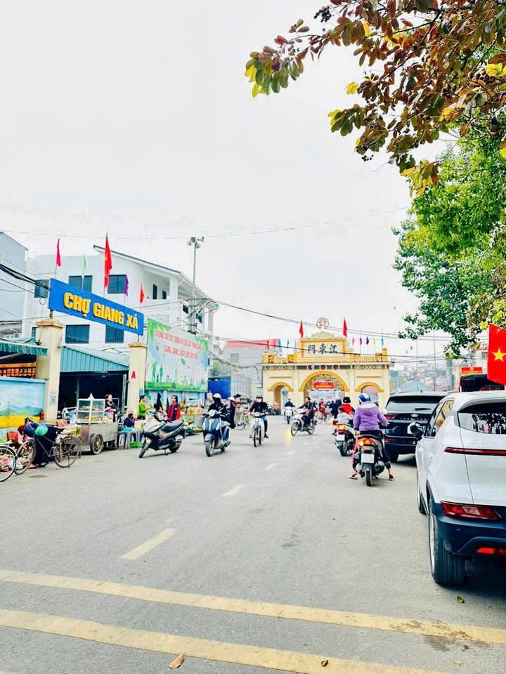 Bán đất Thị Trấn Trạm Trôi - 30m² giá 4,2 tỷ - Nhà cấp 4 chính chủ