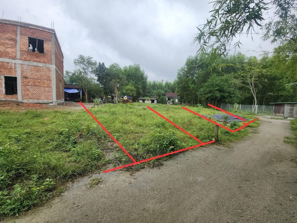 Đất nền thôn 5, xã Hòa Tiến, Đà Nẵng 145m² giá 1 tỷ - Đầu tư sinh lời!