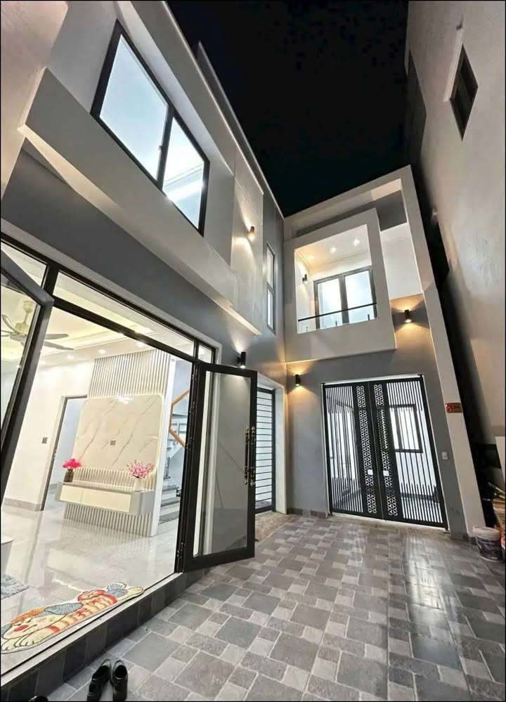 Nhà phố 2 tầng Cẩm Bình 55m² giá 2.25 tỷ - Nội thất đẹp lung linh đón Tết!