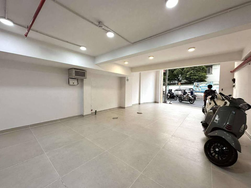 Căn hộ dịch vụ Quận 7 130m² giá 9 tỷ - Dòng tiền ổn định 600 triệu/năm!