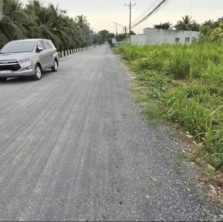 Đất mặt tiền Bãi Rác, Xã Phú Hưng, Bến Tre 2384m² giá 5.48 tỷ - Đầu tư sinh lời tuyệt vời!