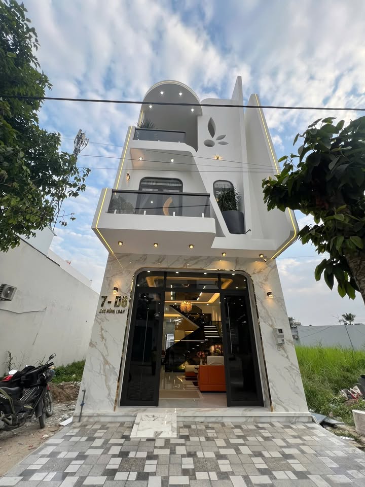 Nhà mới đẹp KDC Hồng Loan, Cái Răng, 80m² giá 6.099 tỷ - Sẵn sàng vào ở!