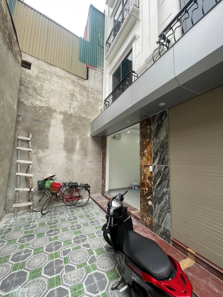 Nhà phố Lĩnh Nam, Vĩnh Hưng 38m² giá 8.85 tỷ - Sổ đỏ riêng, thiết kế hiện đại!