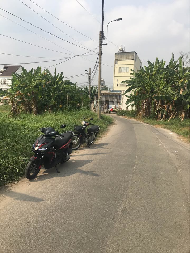 Đất nền Hóc Môn 1300m² giá 26 tỷ - Đường xe tải thông thoáng!