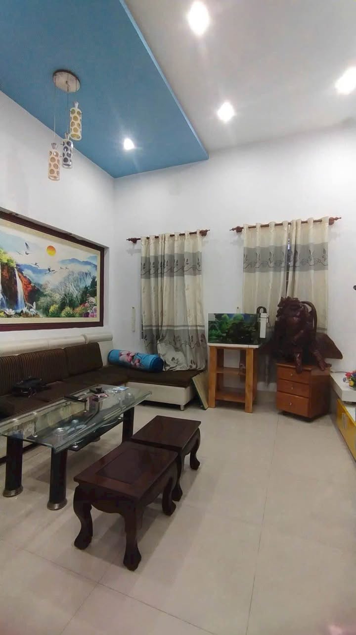 Nhà hẻm xe Lương Ngọc Quyến, Phú Trinh 150m² giá 2.3 tỷ - Sẵn sàng vào ở ngay!