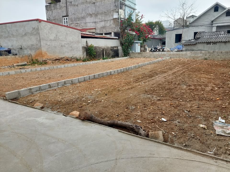 Đất nền Huyện Cao Lộc 70m² giá 1 tỷ - Vị trí đắc địa gần Vincom!