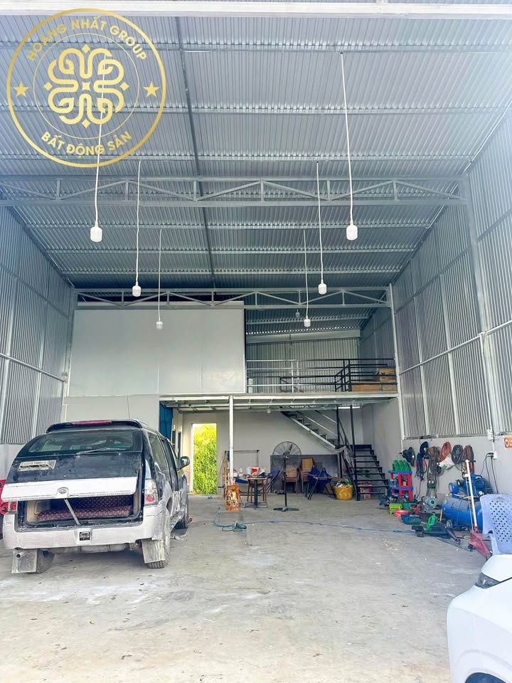 Nhà mặt tiền kinh doanh KDC Phường Tân Xuyên, Cà Mau 133.2m² giá 2 tỷ - Cơ hội đầu tư sinh lời!