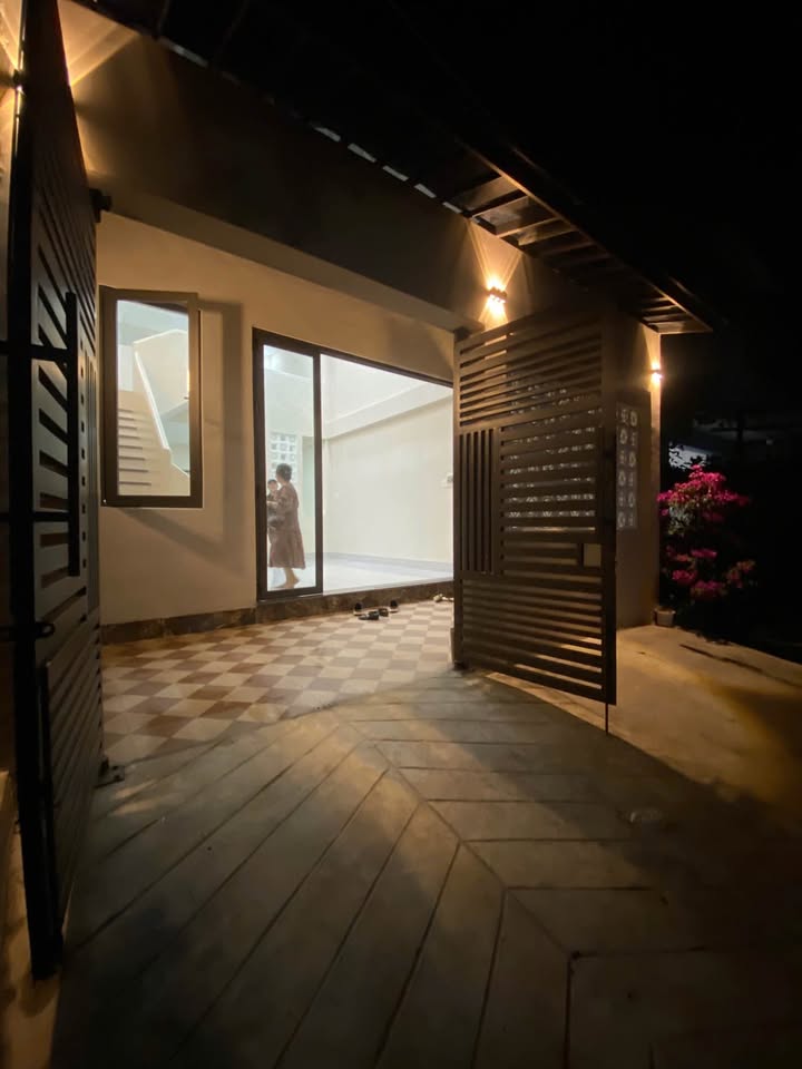 Nhà 2 tầng Võ Thị Sáu, Tuy Hòa 90m² giá 2 tỷ - Thiết kế hiện đại, sẵn sàng ở ngay!