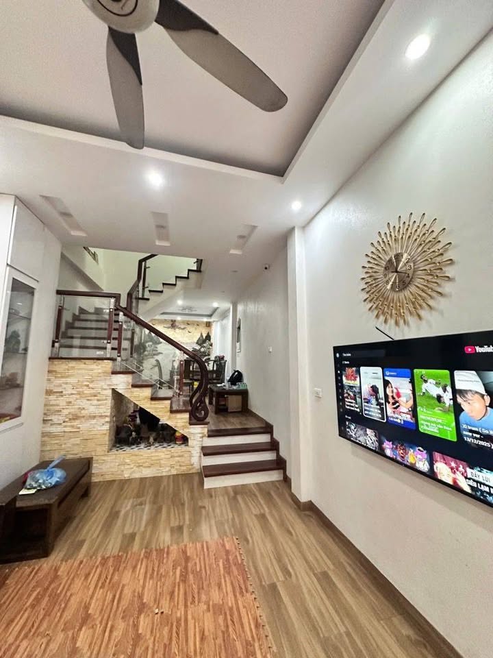 Nhà riêng Cầu Diễn, 42m² giá thỏa thuận - Thiết kế hiện đại, không gian thoáng đãng!