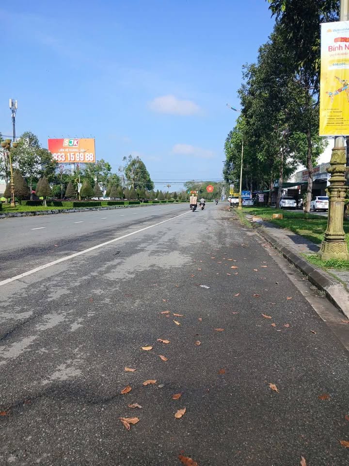 Biệt thự mặt tiền Võ Văn Kiệt, Cần Thơ 1150m² giá 14.99 tỷ - Gần sân bay quốc tế!