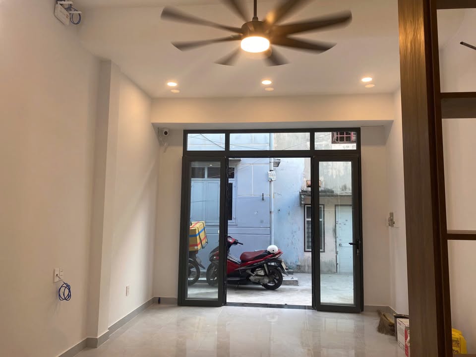 Nhà cấp 4 hẻm đường 61 Phường Phước Long B 52m² giá 5.38 tỷ - Sẵn sàng vào ở ngay!