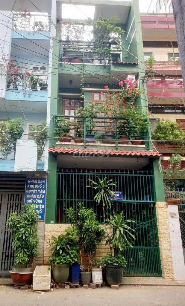 Nhà bán Lý Thường Kiệt, Tân Bình 57m² giá 10.62 tỷ - Hẻm xe hơi thông thoáng!