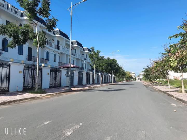 Đất thổ cư Khu Hành Chính Tỉnh Vĩnh Long 105m² giá 3.15 tỷ - Nền hiếm, cơ hội không thể bỏ qua!