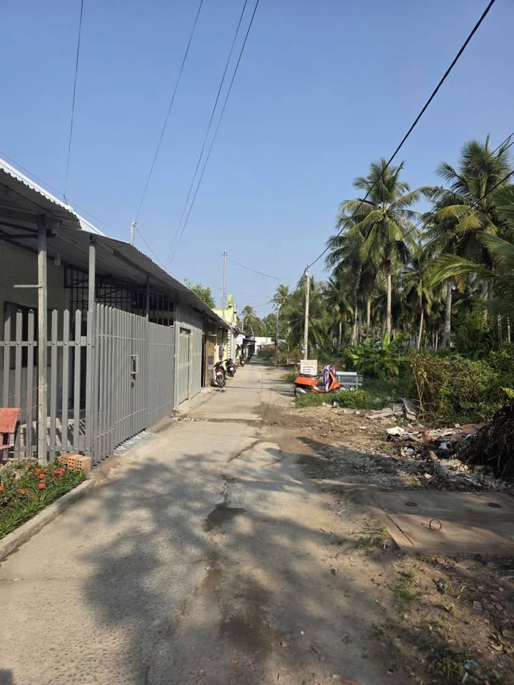 Nhà giá rẻ tại Ấp Minh Phong, Bình An 100m² chỉ 690 triệu - Cơ hội đầu tư hấp dẫn!