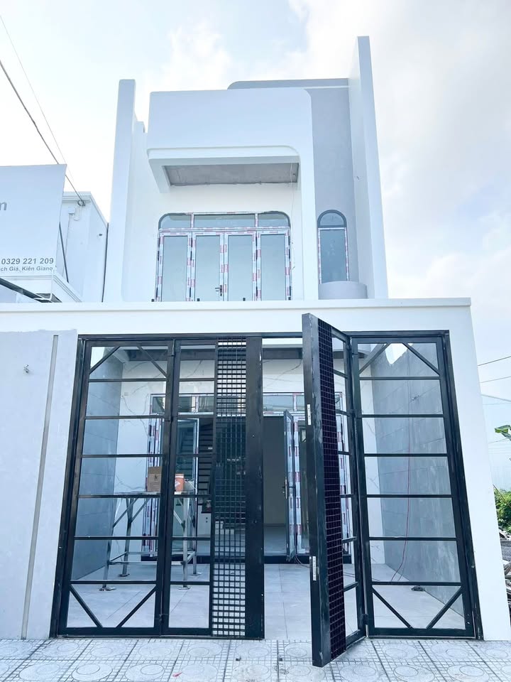 Nhà phố TDC Vĩnh Quang, Rạch Giá - 91m², Giá 3.1 tỷ - Kết cấu kiên cố, sẵn sàng ở ngay!