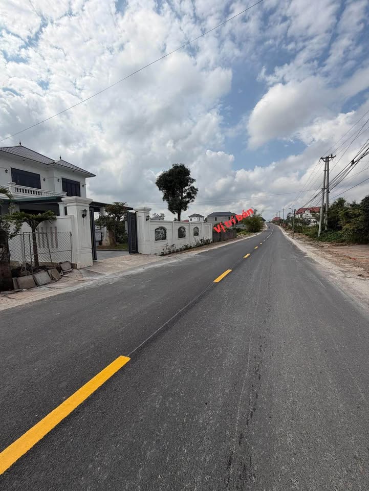 Đất mặt tiền đường Trương Pháp Đồng Hới 450m² giá 2 tỷ - Cơ hội đầu tư hiếm có!