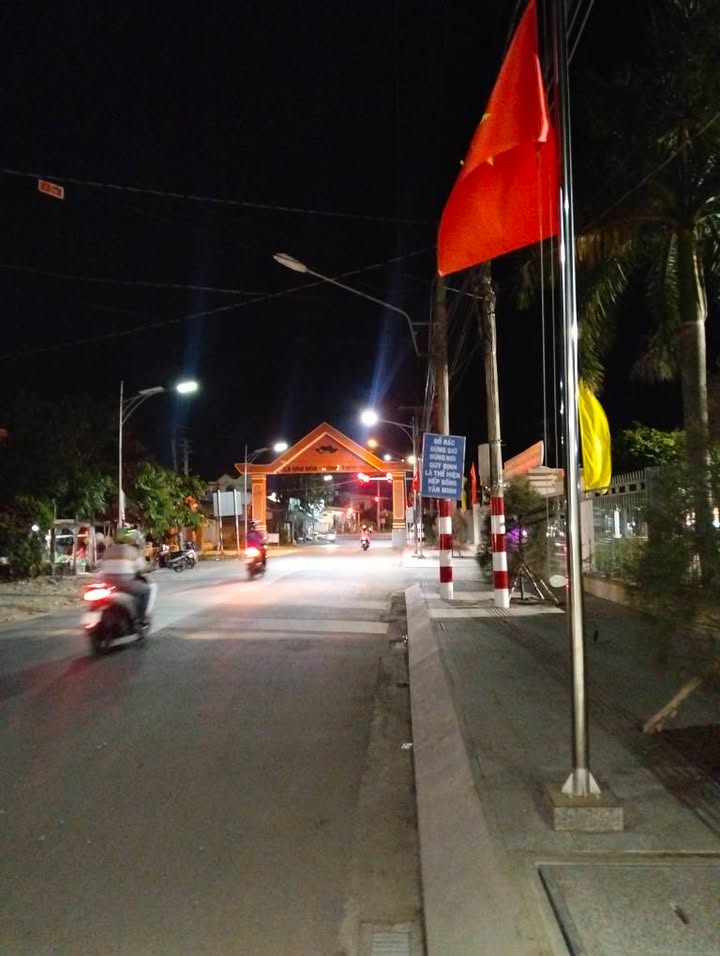 Nhà vườn 1000m² tại xã Mỹ Phú, Thủ Thừa - Chính chủ bán gấp chỉ 5.6 tỷ